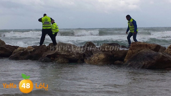 kid searching yaffa (4).jpg